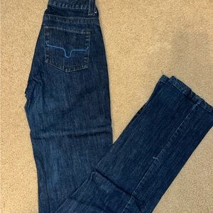 Blue Kimes Betty’s 00/36